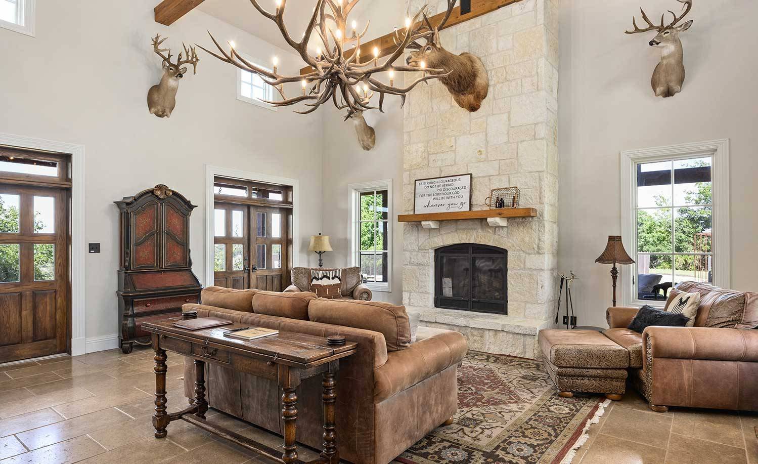 Headwaters Hilltop House living room